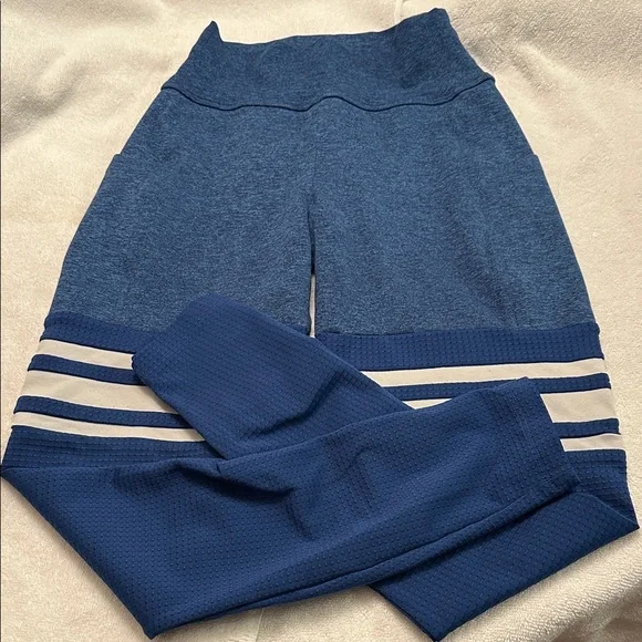 Bombshell Sportswear Medium blue Leggings with Stripes and side pockets - Picture 2 of 6